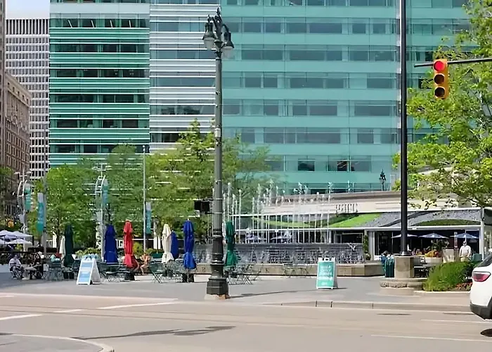 Amazing 1 Bedroom Apt In City Center